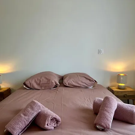 Maison Confortable 3 Chambres, 1 Salle D'eau Parthenay