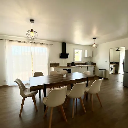 度假居 Maison Confortable 3 Chambres, 1 Salle D'eau 帕塞内